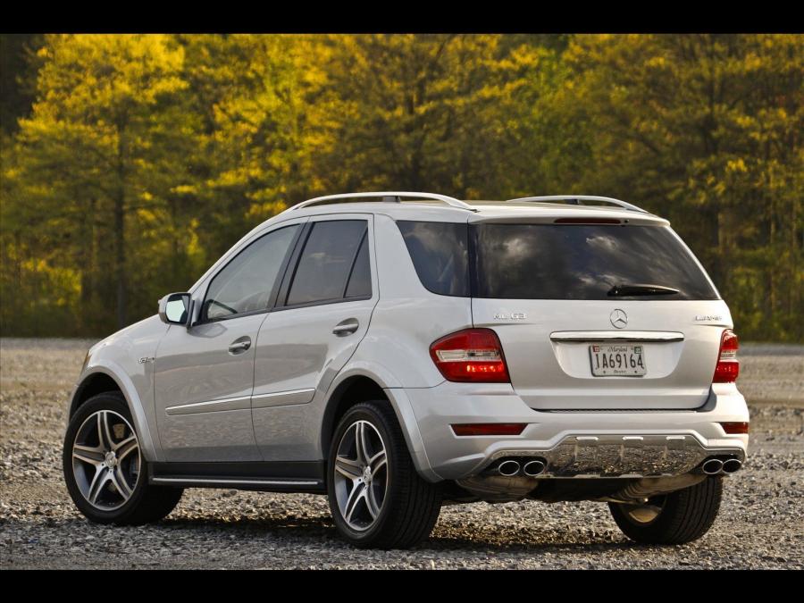  Mercedes-Benz ML63 AMG 2009 года  (фото 28 из 38)
